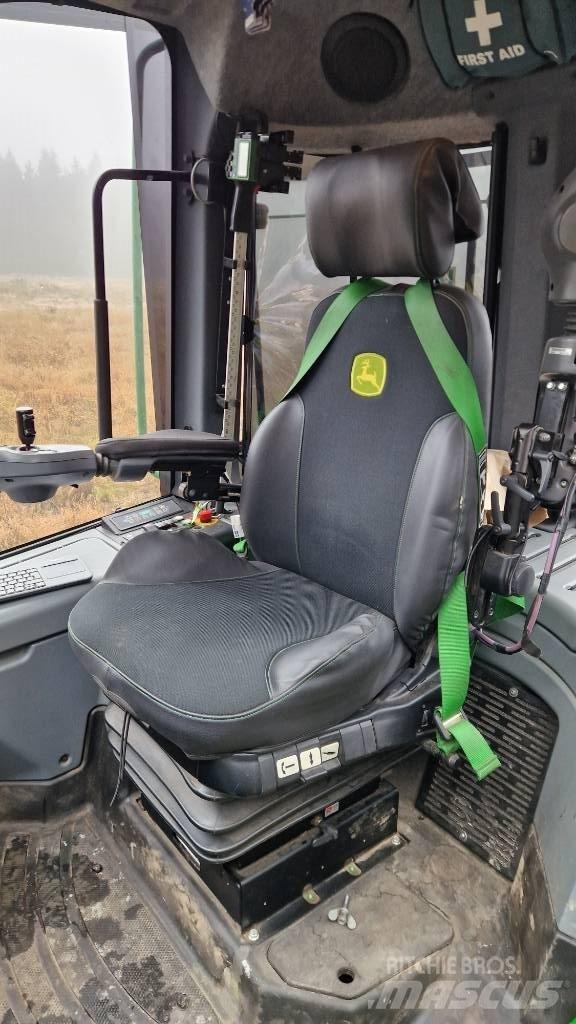 John Deere 1270 G ハーベスター
