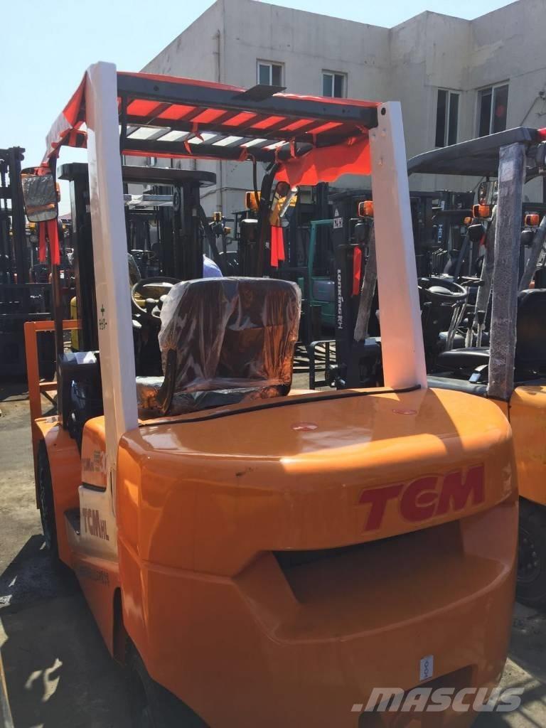 TCM FD 30 ディーゼル・軽油