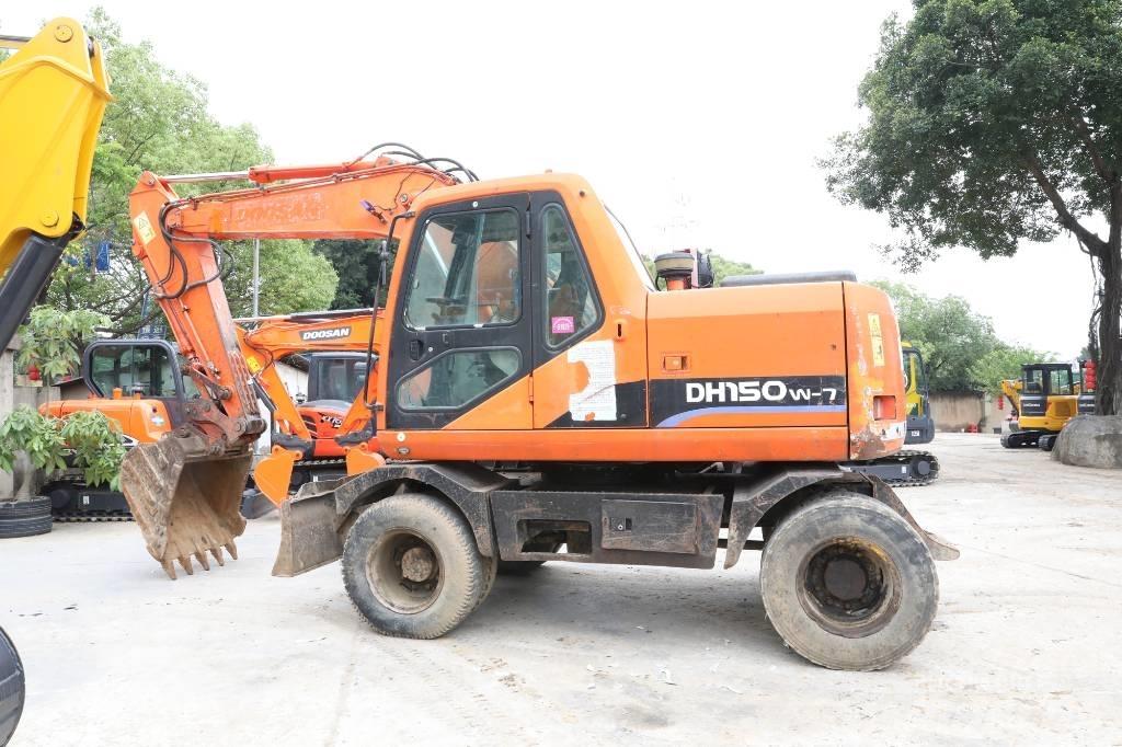Doosan DH 150 W-7 ホイール式油圧ショベル（パワーショベル・ユンボ・バックホー）