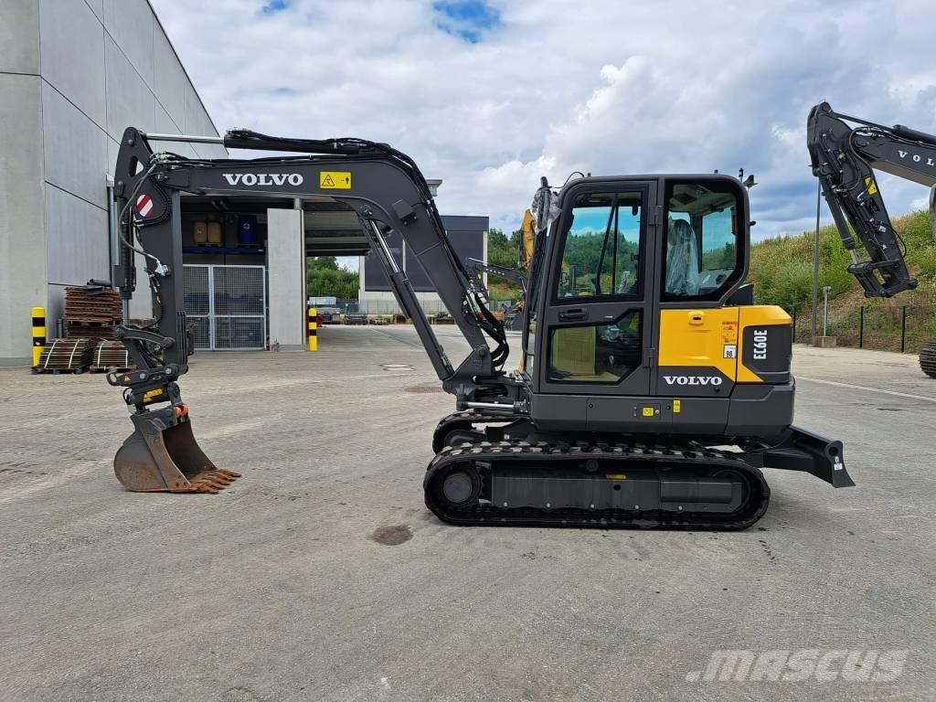 Volvo EC60E ミニ油圧ショベル 7t以下（ミニユンボ・ミニディガー）