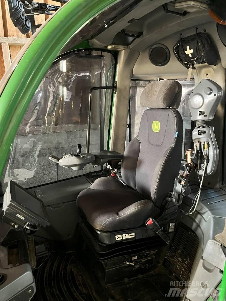 John Deere 1210E フォワーダー