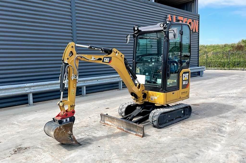 CAT 301.6-05 A 大型油圧ショベル12t以上（パワーショベル・ユンボ）
