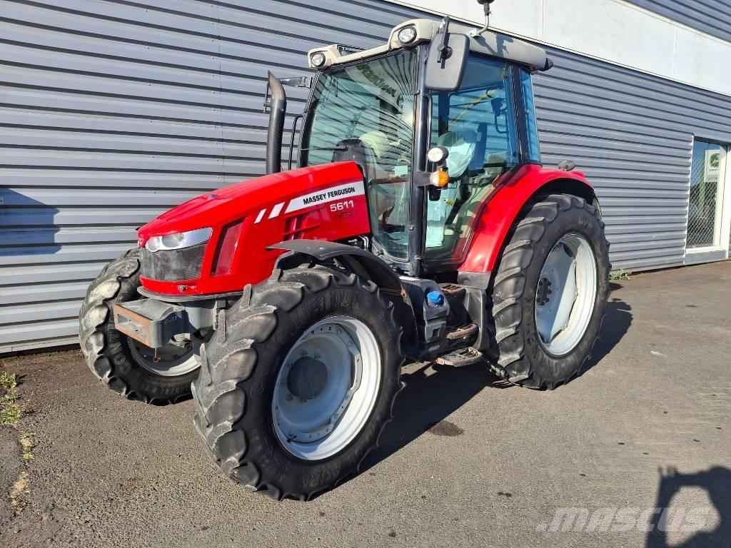 Massey Ferguson 5611 トラクター