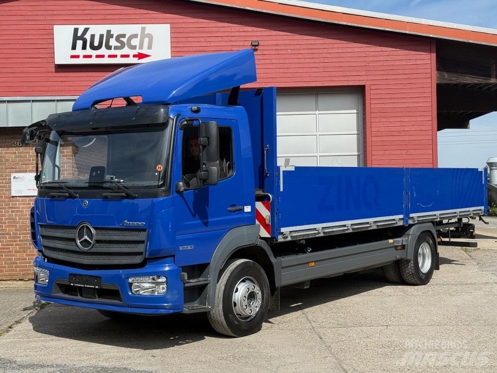 Mercedes-Benz 1630L 平ボディー