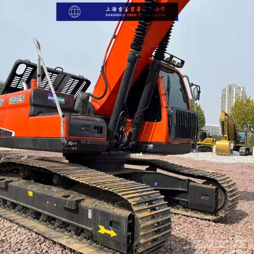 Doosan DX 225 大型油圧ショベル12t以上（パワーショベル・ユンボ）