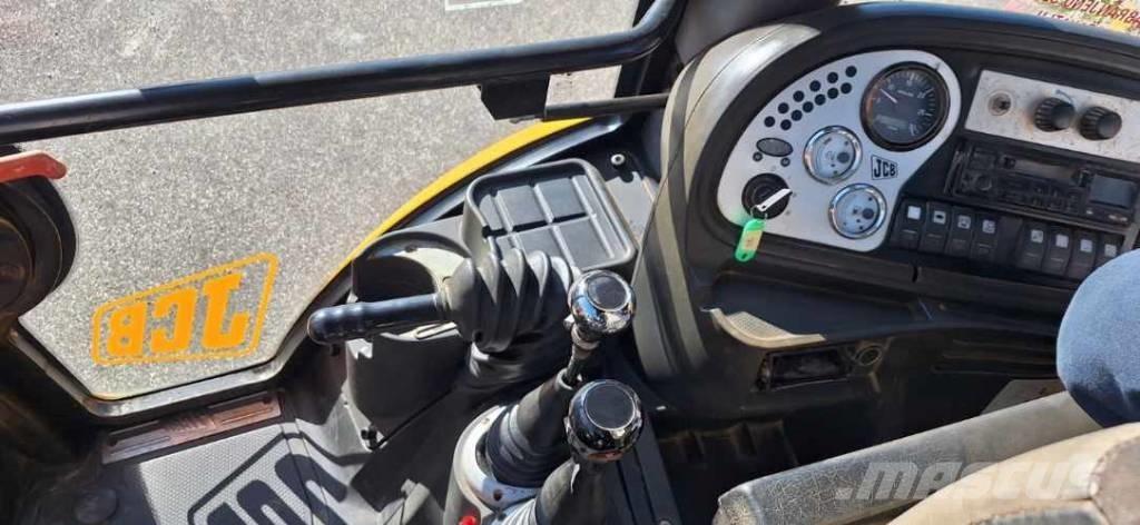 JCB 3 CX バックホーローダー