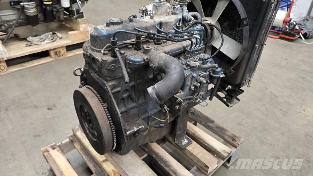 Kubota V1305-E エンジン