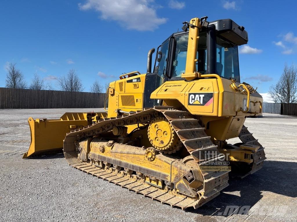 CAT D 6 N LGP ブルドーザー