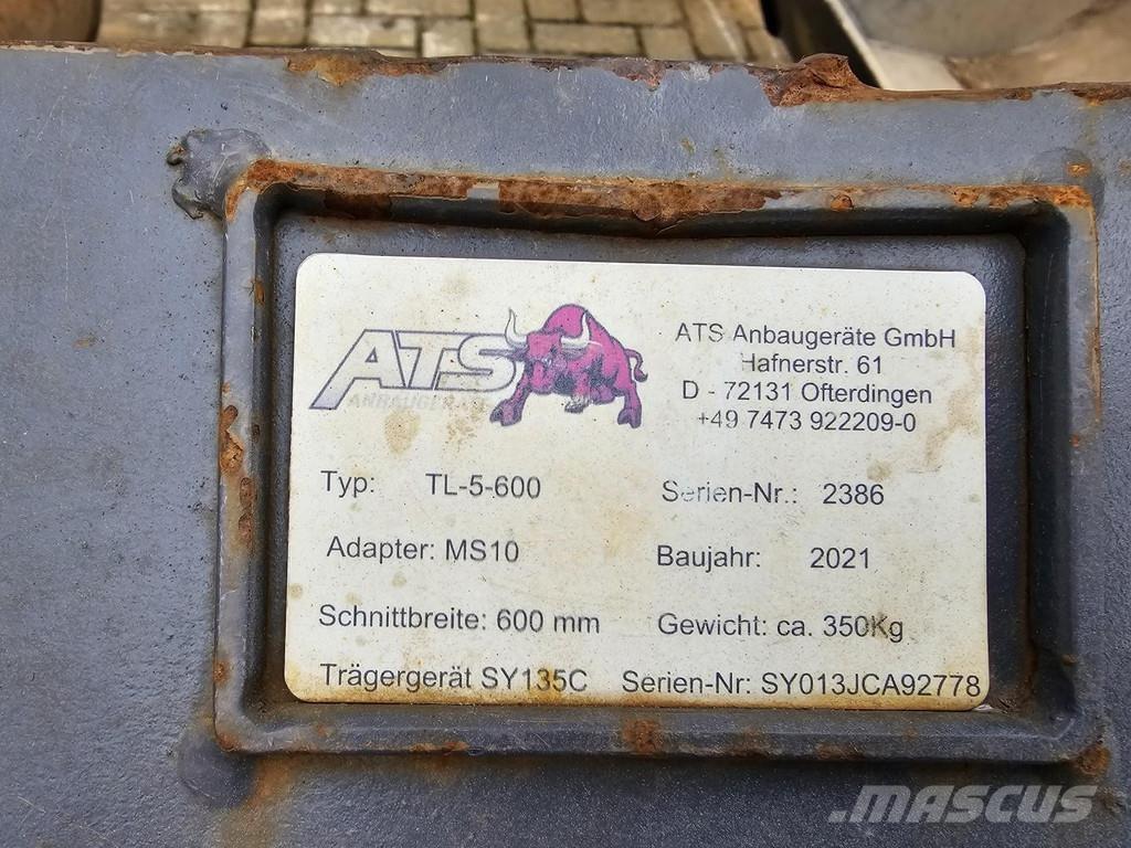 Sany SY135C 大型油圧ショベル12t以上（パワーショベル・ユンボ）