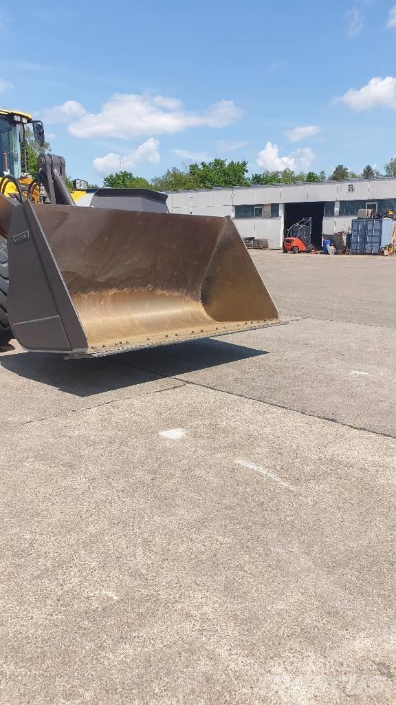 Volvo L 180 H ホイールローダー・タイヤショベル
