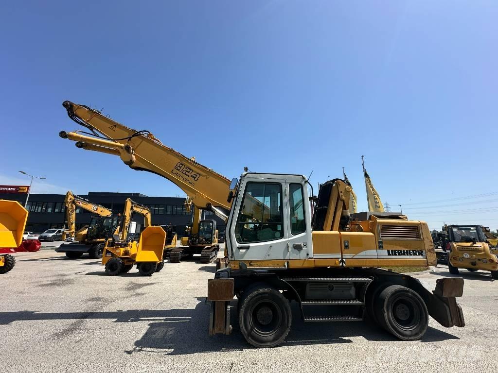 Liebherr A 924 廃棄物／工業産廃処理機
