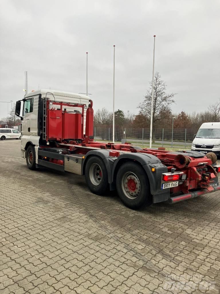 MAN TGX 26.500 6X2 アームロール