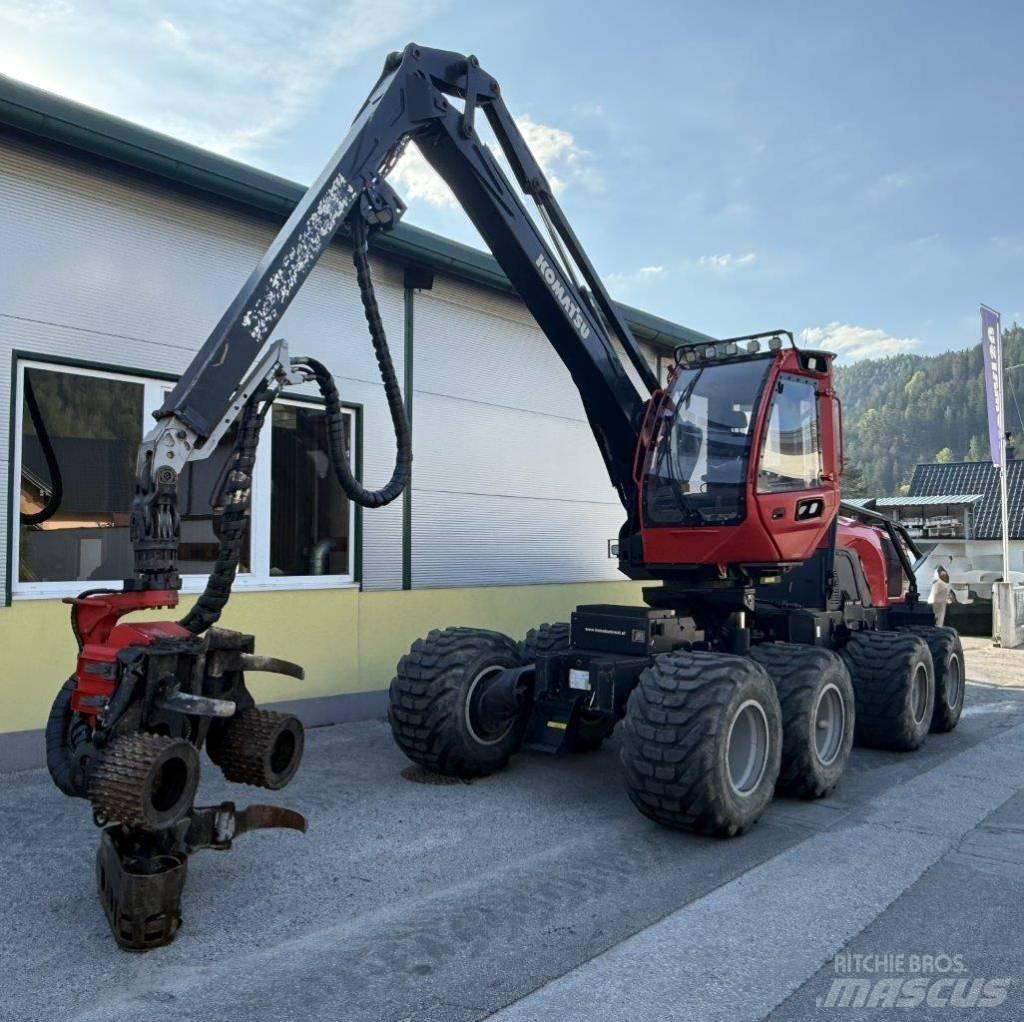 Komatsu 901 XC ハーベスター
