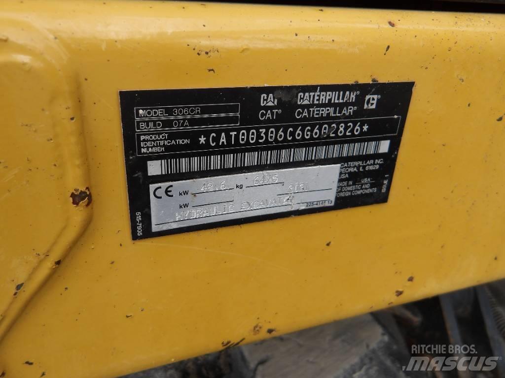 CAT 306 CR ミニ油圧ショベル 7t以下（ミニユンボ・ミニディガー）