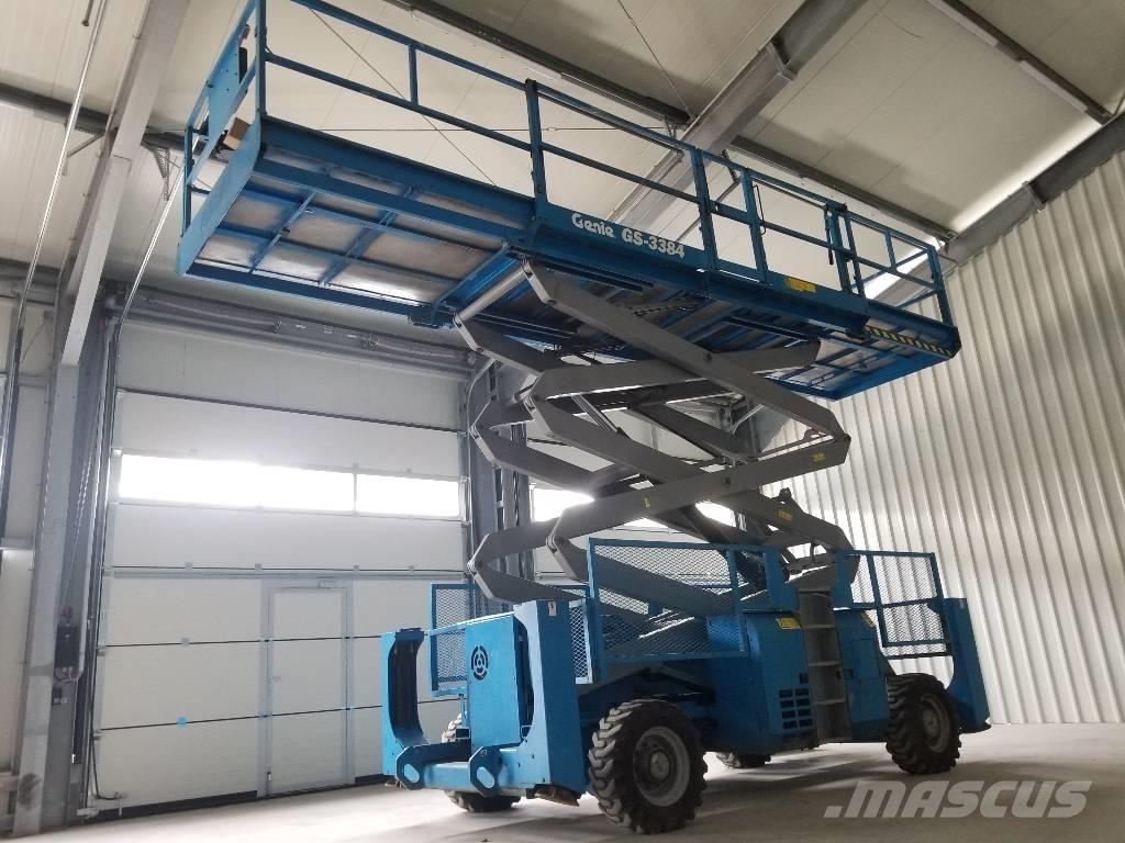 Genie GS3384 RT 4x4 シザースリフト