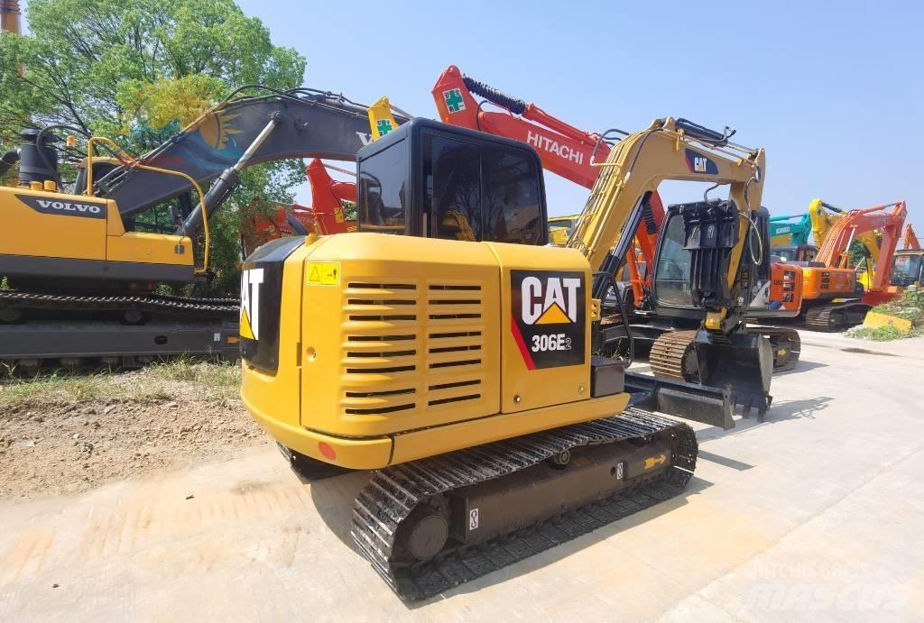 CAT 306 E2 ミニ油圧ショベル 7t以下（ミニユンボ・ミニディガー）