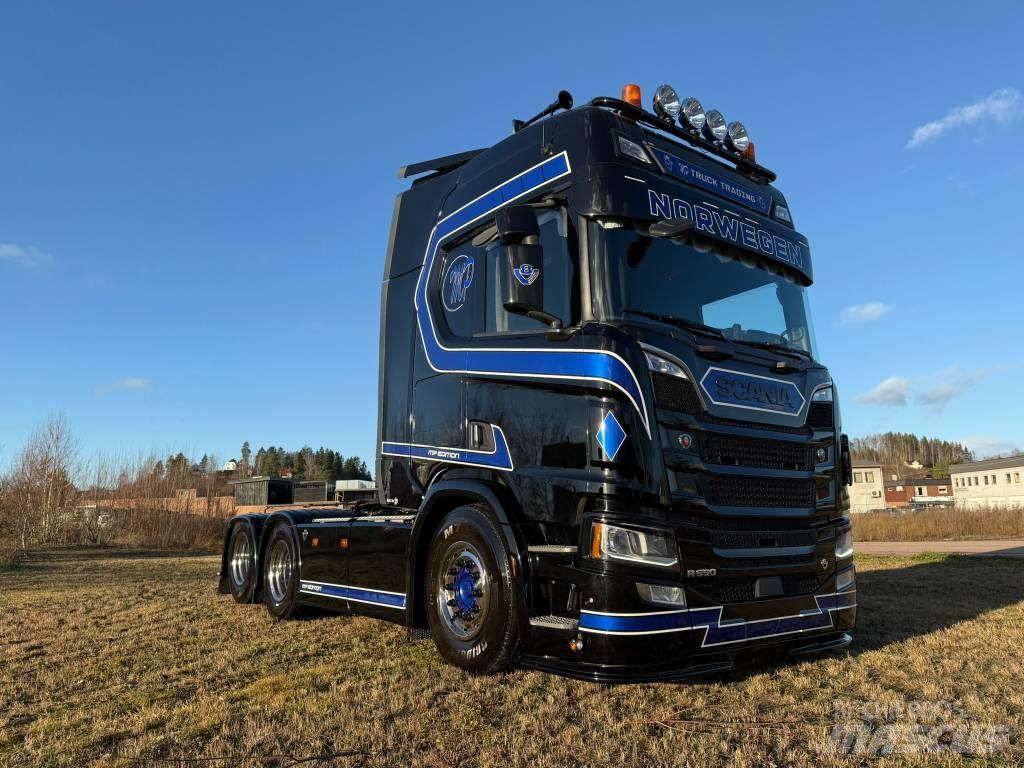 Scania R 650 中古トラクターヘッド | トレーラーヘッド