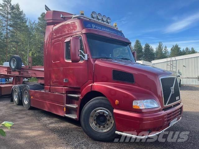 Volvo NH 12 中古トラクターヘッド | トレーラーヘッド