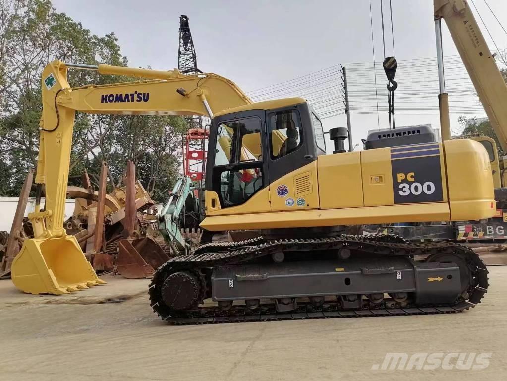Komatsu PC 300 大型油圧ショベル12t以上（パワーショベル・ユンボ）