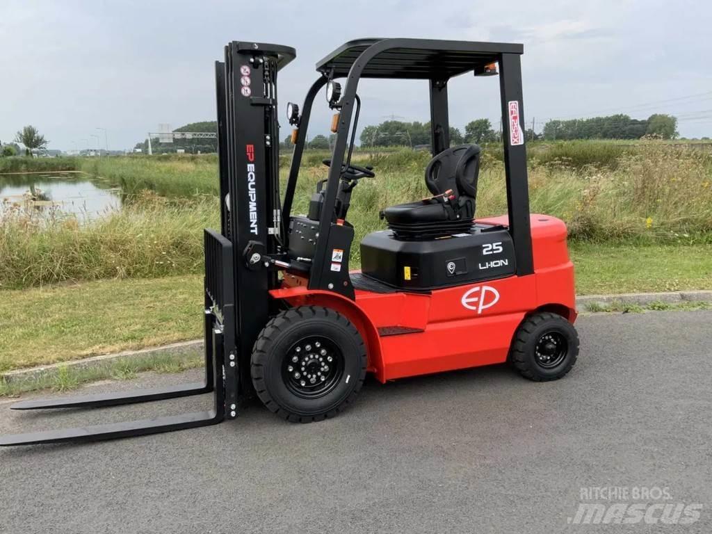 EP EFL 252 XS バッテリーフォークリフト