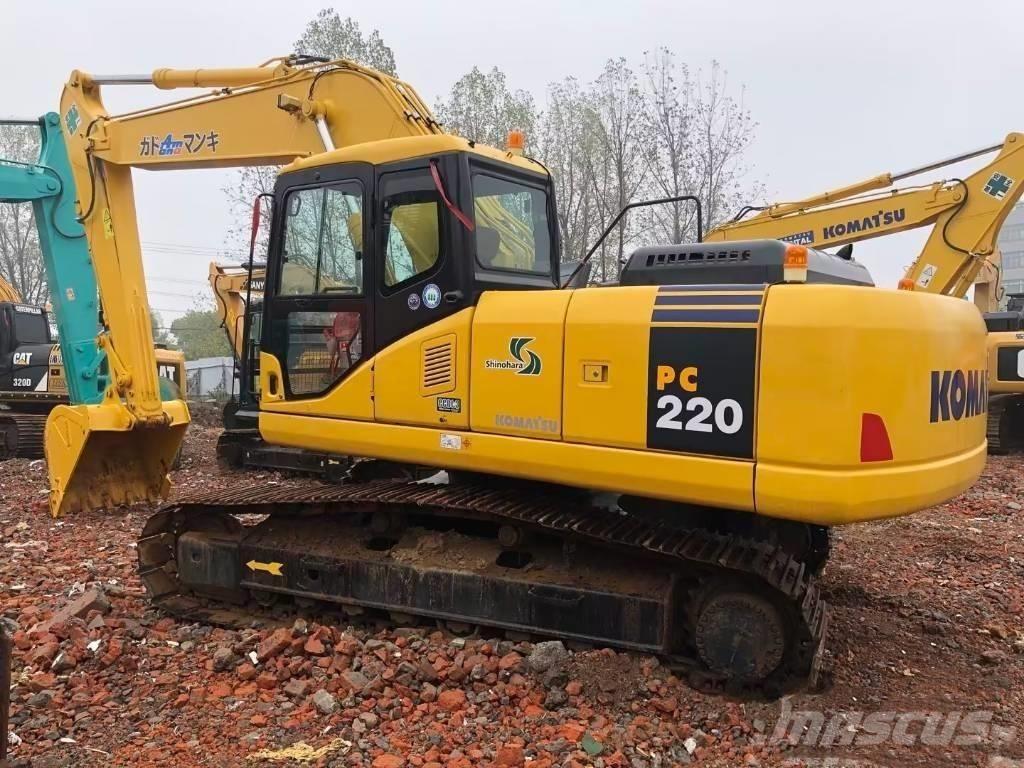Komatsu pc220-7 大型油圧ショベル12t以上（パワーショベル・ユンボ）