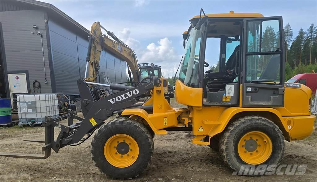 Volvo L30G ホイールローダー・タイヤショベル