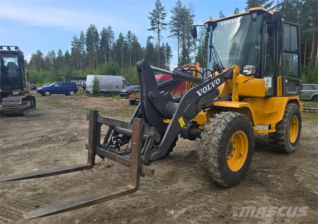 Volvo L30G ホイールローダー・タイヤショベル