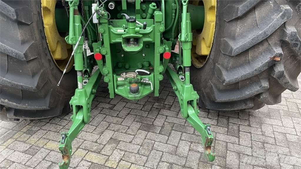 John Deere 7R330 トラクター