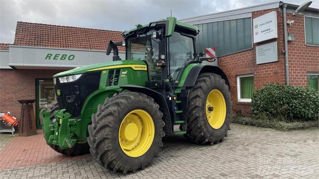 John Deere 7R330 トラクター