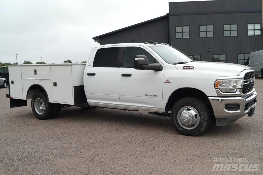 RAM 3500 SLT ピックアップ／ドロップサイド