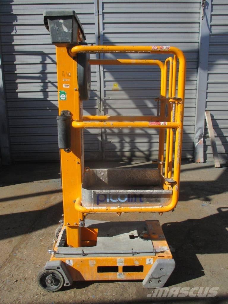 JLG Pecolift 垂直昇降型リフト