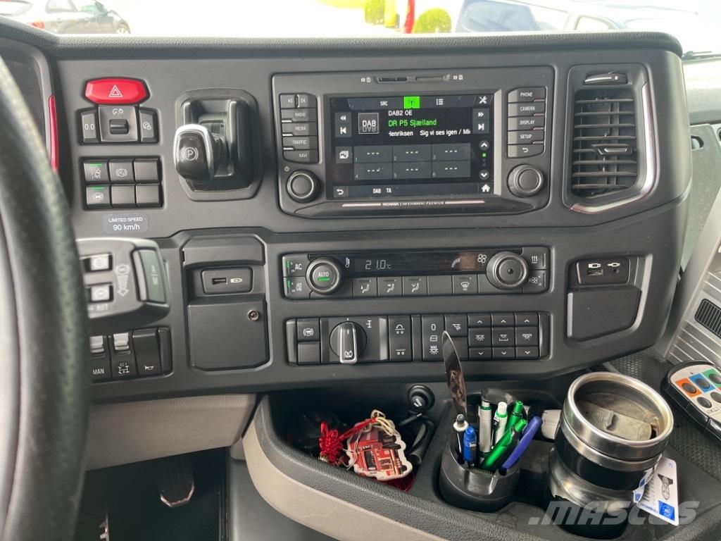 Scania S 580 V8 中古トラクターヘッド | トレーラーヘッド