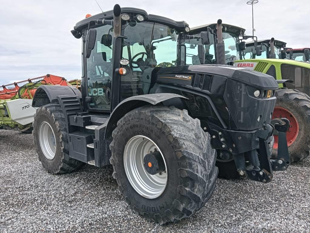 JCB Fastrac 4220 トラクター