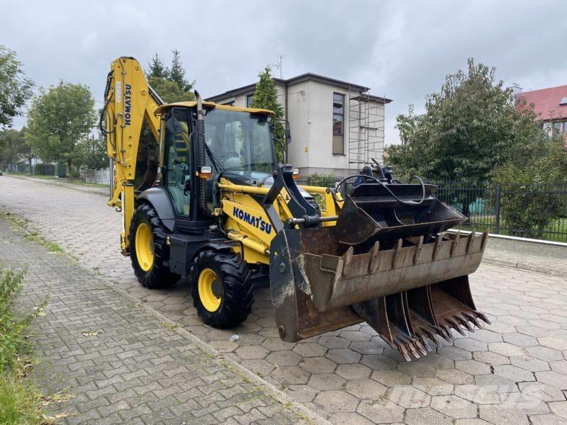 Komatsu WB 93 R-8 バックホーローダー
