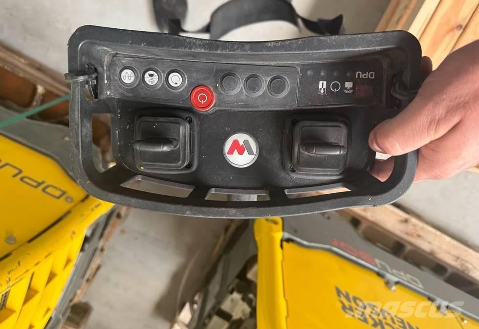 Wacker Neuson DPU 80 プレートコンパクター