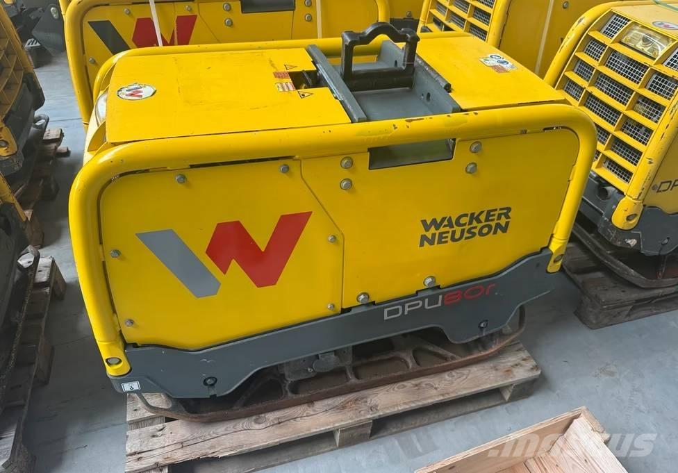 Wacker Neuson DPU 80 プレートコンパクター