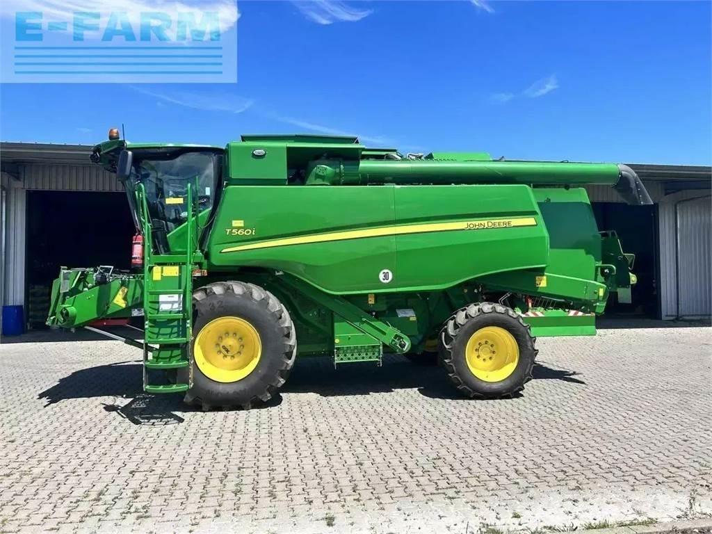 John Deere t560 コンバイン