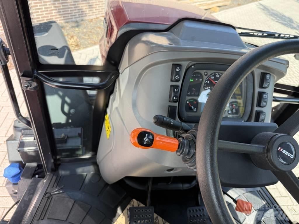 CASE Farmall 100X トラクター