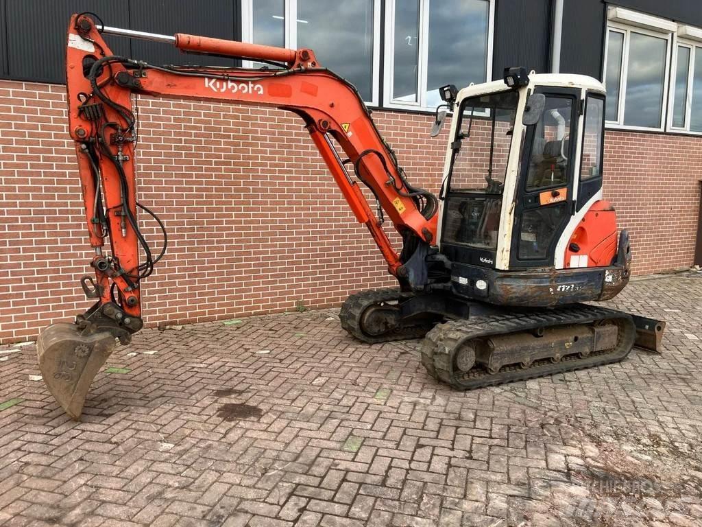 Kubota KX121-3a ミニ油圧ショベル 7t以下（ミニユンボ・ミニディガー）