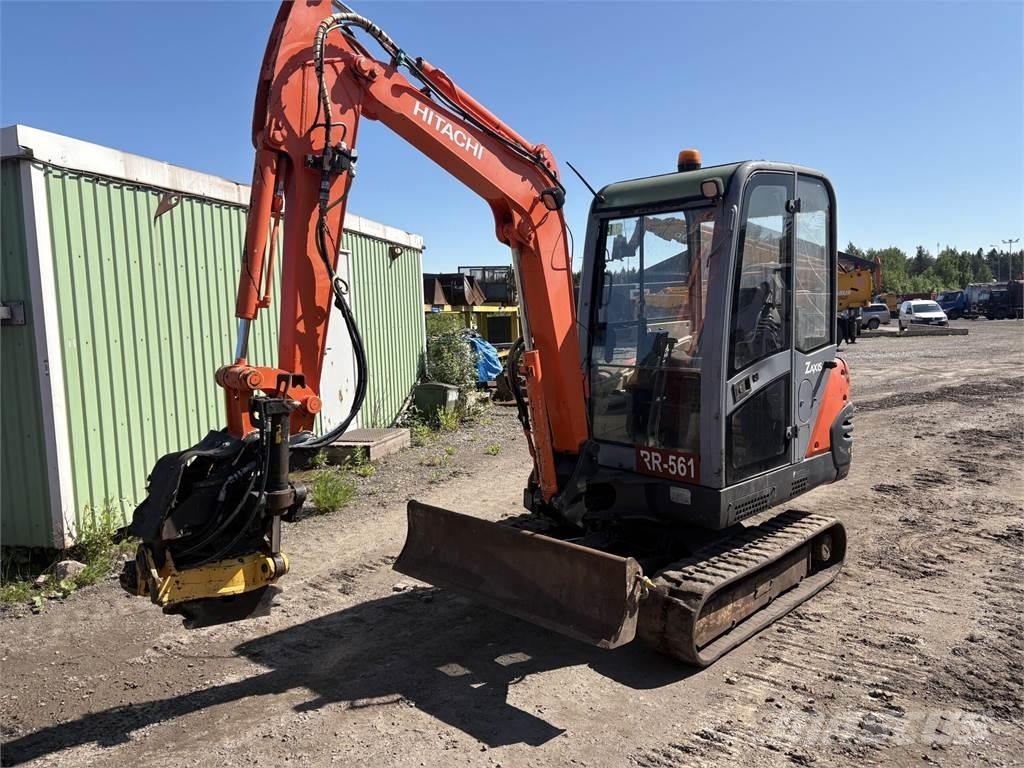 Hitachi ZX25 ミニ油圧ショベル 7t以下（ミニユンボ・ミニディガー）