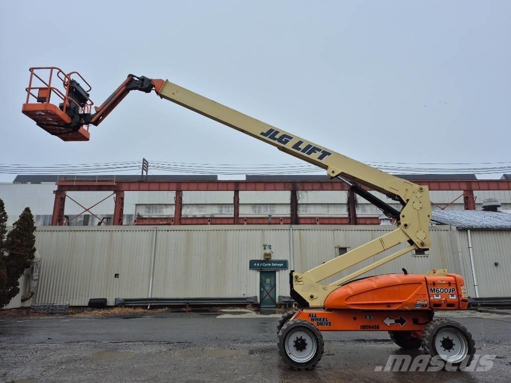JLG M 600 JP ブームリフト　屈伸型
