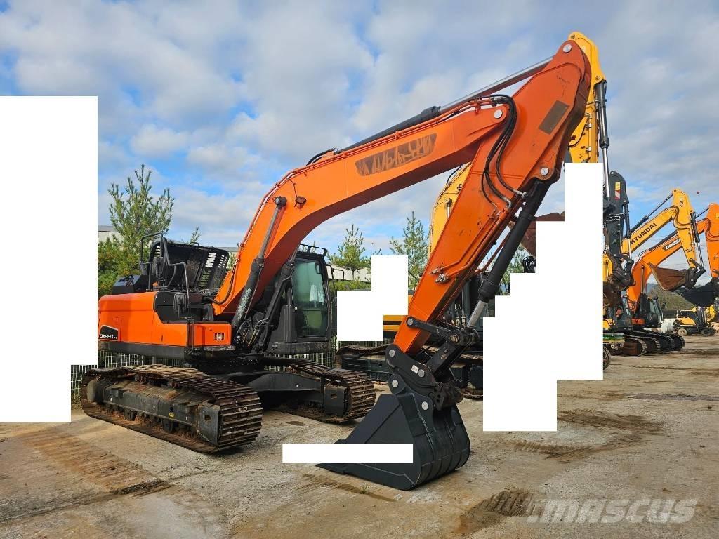 Doosan DX 220LC-5 中型油圧ショベル 7ｔ-12ｔ（ユンボ・パワーショベル・バックホー）