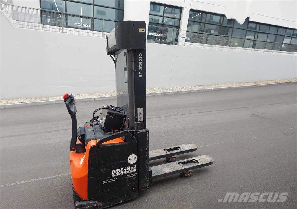 Toyota SWE160L その他リフトとプラットフォーム