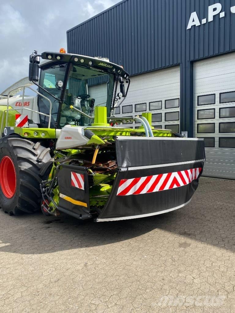 CLAAS Orbis 750 AC 自走式フォレージハーベスター