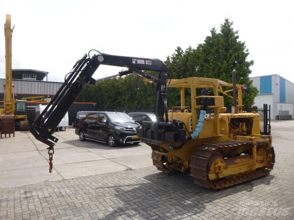 CAT D 4 D ブルドーザー