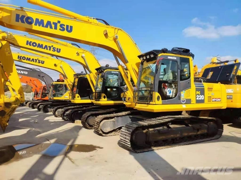Komatsu 220-8 大型油圧ショベル12t以上（パワーショベル・ユンボ）