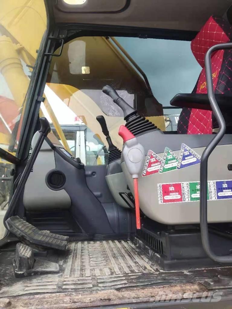 Komatsu 220-8 大型油圧ショベル12t以上（パワーショベル・ユンボ）