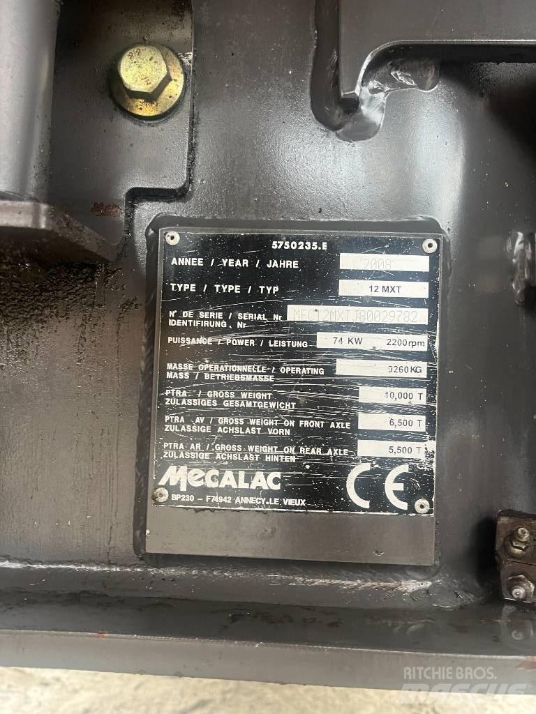 Mecalac 12 M XT ホイール式油圧ショベル（パワーショベル・ユンボ・バックホー）