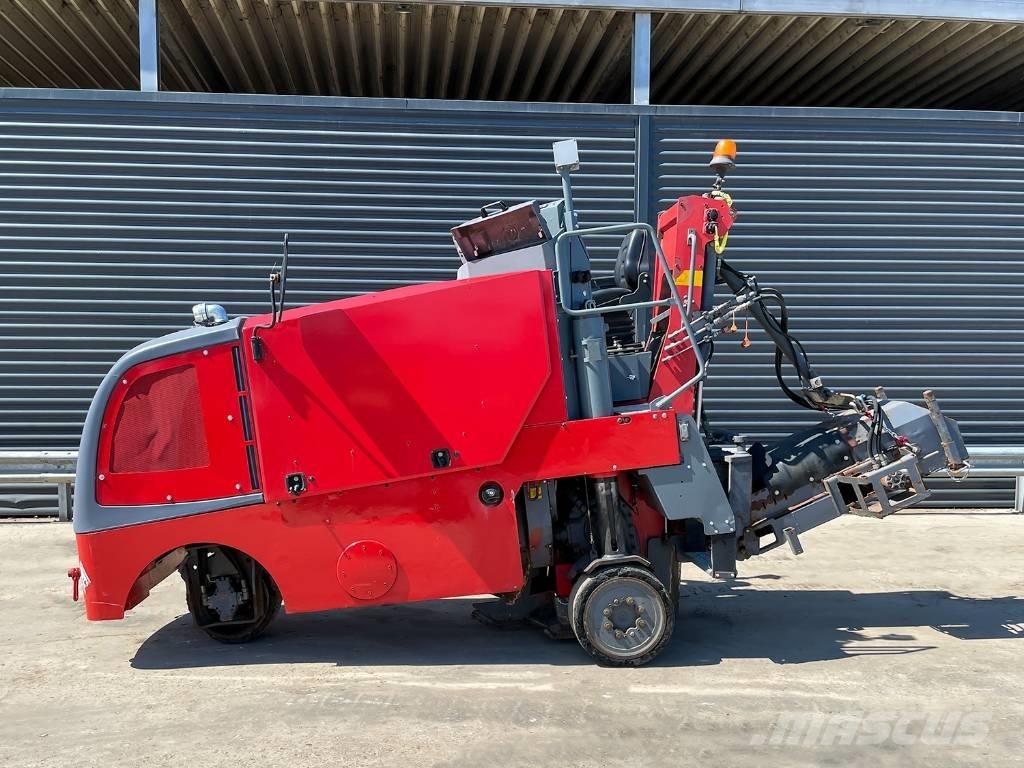 Wirtgen W 50 DC アスファルトコールドミリングマシーン