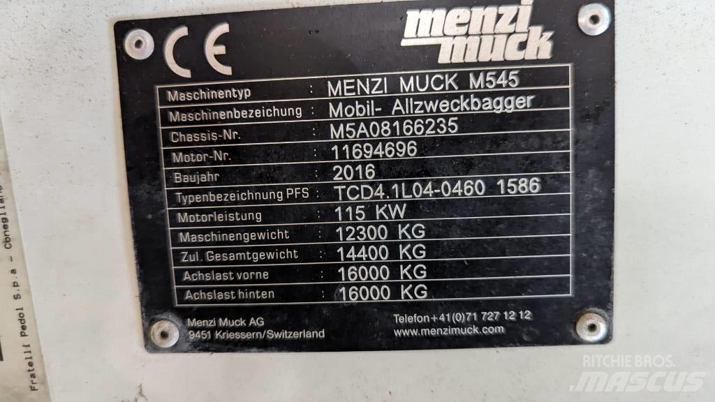 Menzi Muck M545 ホイール式油圧ショベル（パワーショベル・ユンボ・バックホー）